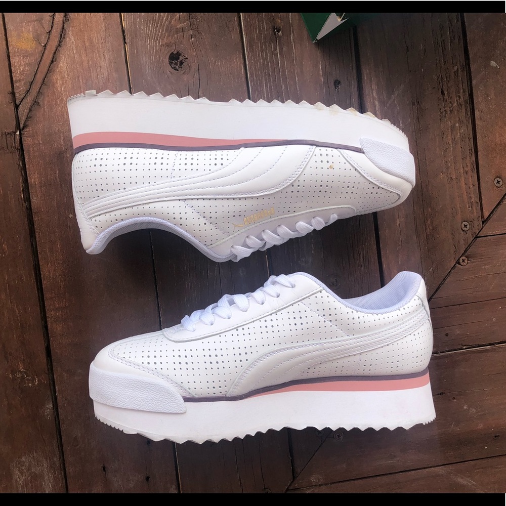 Puma roma platform sneakers
